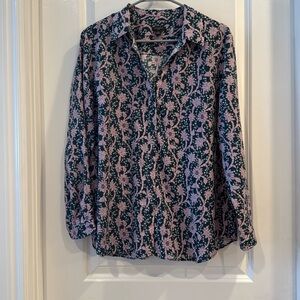 Ann Taylor 🌸Floral Button-Up Shirt